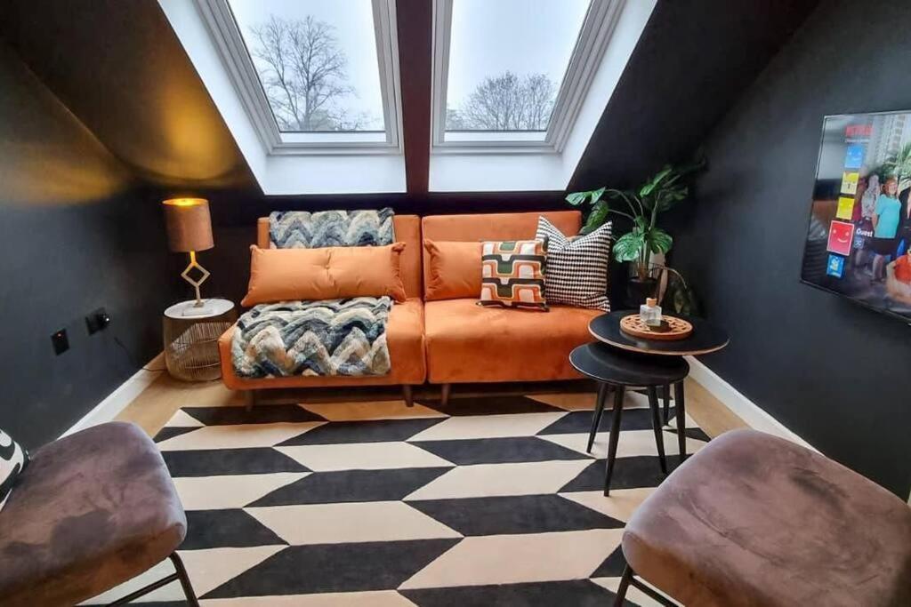 Super Stylish Apartment In Urmston Flat 3 Exterior photo